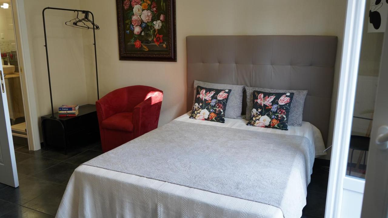 Cozy Studio With A Sea View Nice Luaran gambar